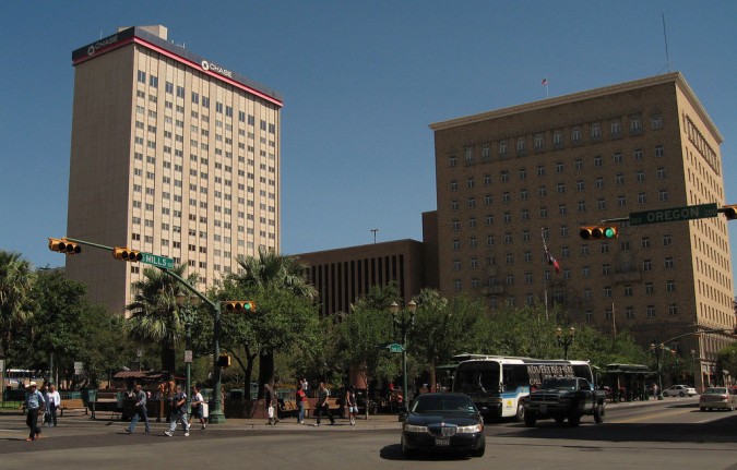 Plaza San Jacinto en el centro de El Paso. (Lourdes Cueva Chacón/Borderzine.com)