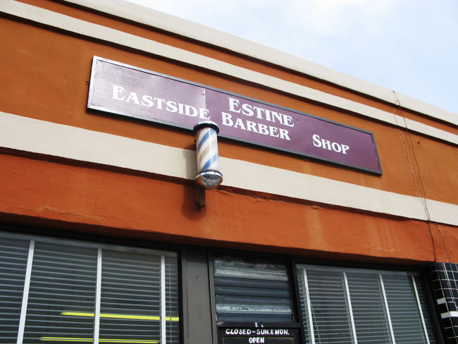 Estine’s Eastside Barbershop (Eddie Delgado/Borderzine.com)