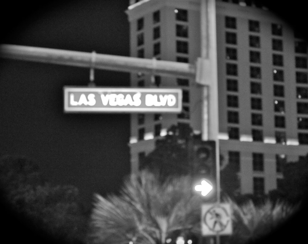 Las Vegas Boulevard. (Kitria Stewart/Borderzine.com)