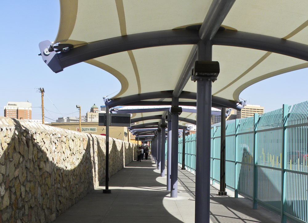 New canopies and rest areas are included in the new system that is part of an El Paso City Council capital improvement plan. (Guerrero Garcia/Borderzine.com)