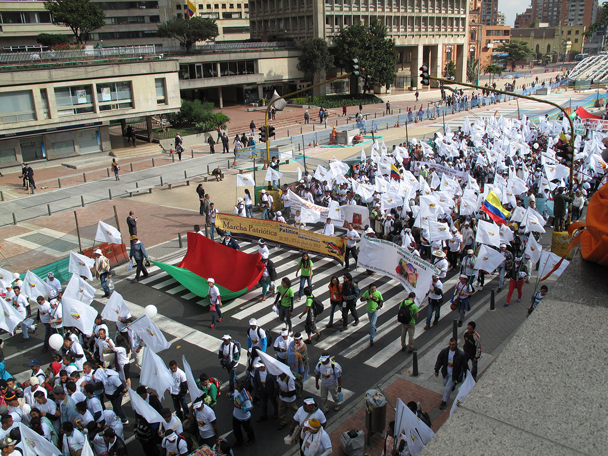 More than one million people march demanding peace. (José De Piérola/Borderzine.com)