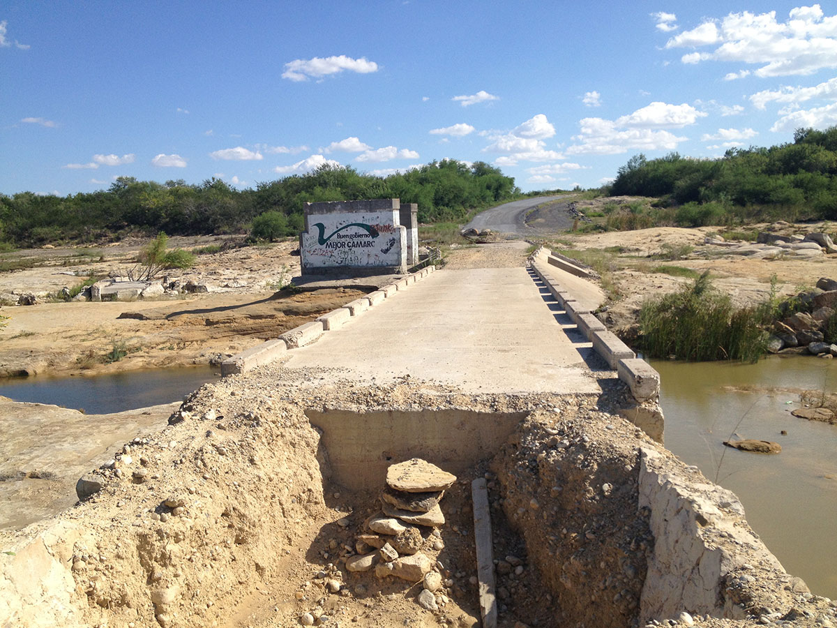 This rural bridge linking Camargo and Comales was never rebuilt after Hurricane Alex due to drug cartel threats. (Sergio Chapa/Borderzine.com)