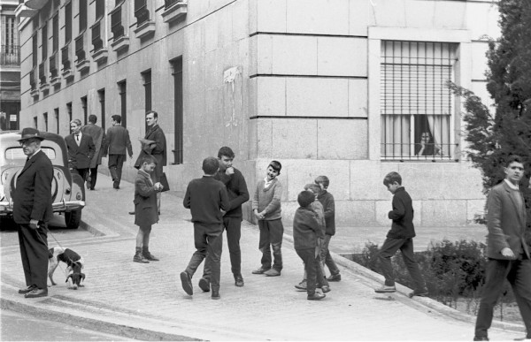 Madrid street scene 1964  256