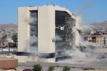 El Paso's City Hall demolition. (Ken Hudnall/Borderzine.com)