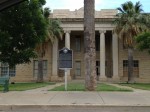 The Dimmitt County Courthouse in Carrizo Springs. (Sergio Chapa/Borderzine.com)