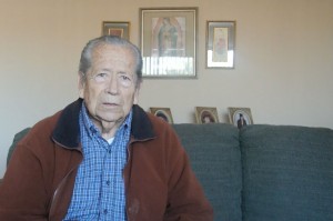 Juan Garcia Aleman, 87, said that he passed his U.S. citizenship exam 10 years ago only after he was allowed to take the test in Spanish because he was over the age of 50 and had lived in the U.S. over 20 years. (Velia Quiroz/Borderzine.com)